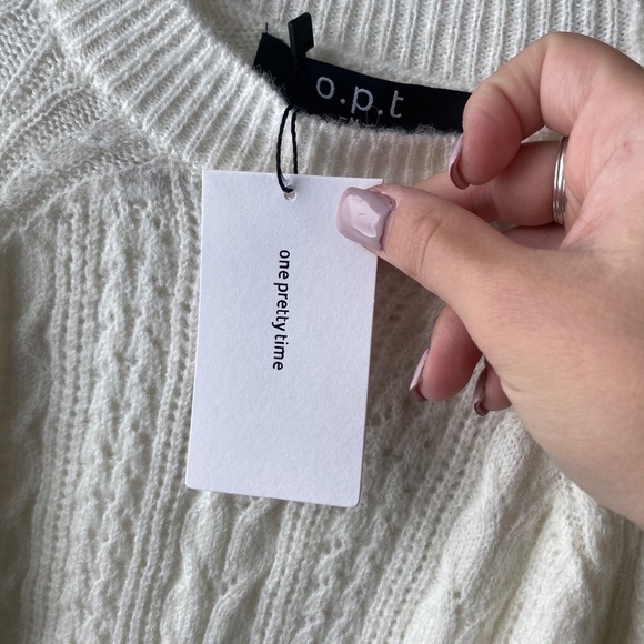 NWT - O.P.T. White knit sweater - size med - Picture 9 of 10